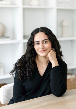 MIRWALI Hajer Headshot 1